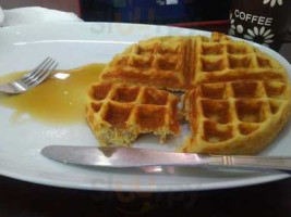 Mico's House Of Chicken Waffles Essen