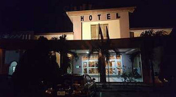 Axari outside