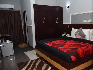 Saatof Hotels Suites